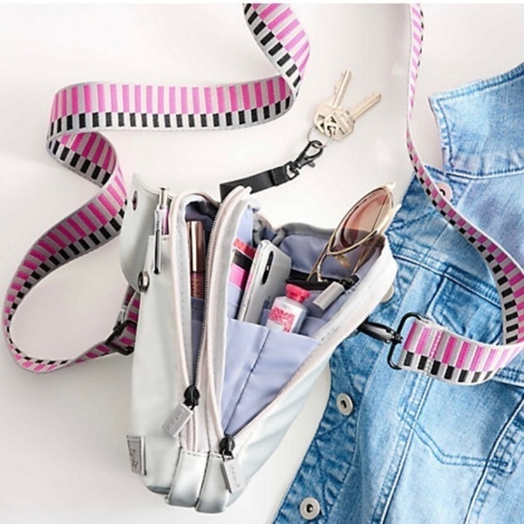 IHKWIP XL Everyday Essentials Women’s Crossbody with 2 Straps Silver Metallic - Picture 8 of 14